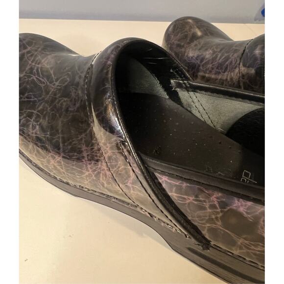 Dansko Clogs - Women's Size 42 - Picture 8 of 10